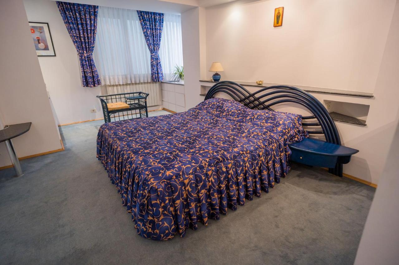 Artsy 3Br Flat In Primaverii - Most Exlcusive Area Bucharest Exterior photo
